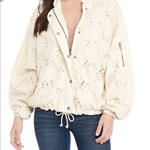 💗💗Free People cream jacket sz med NWT💗💗
